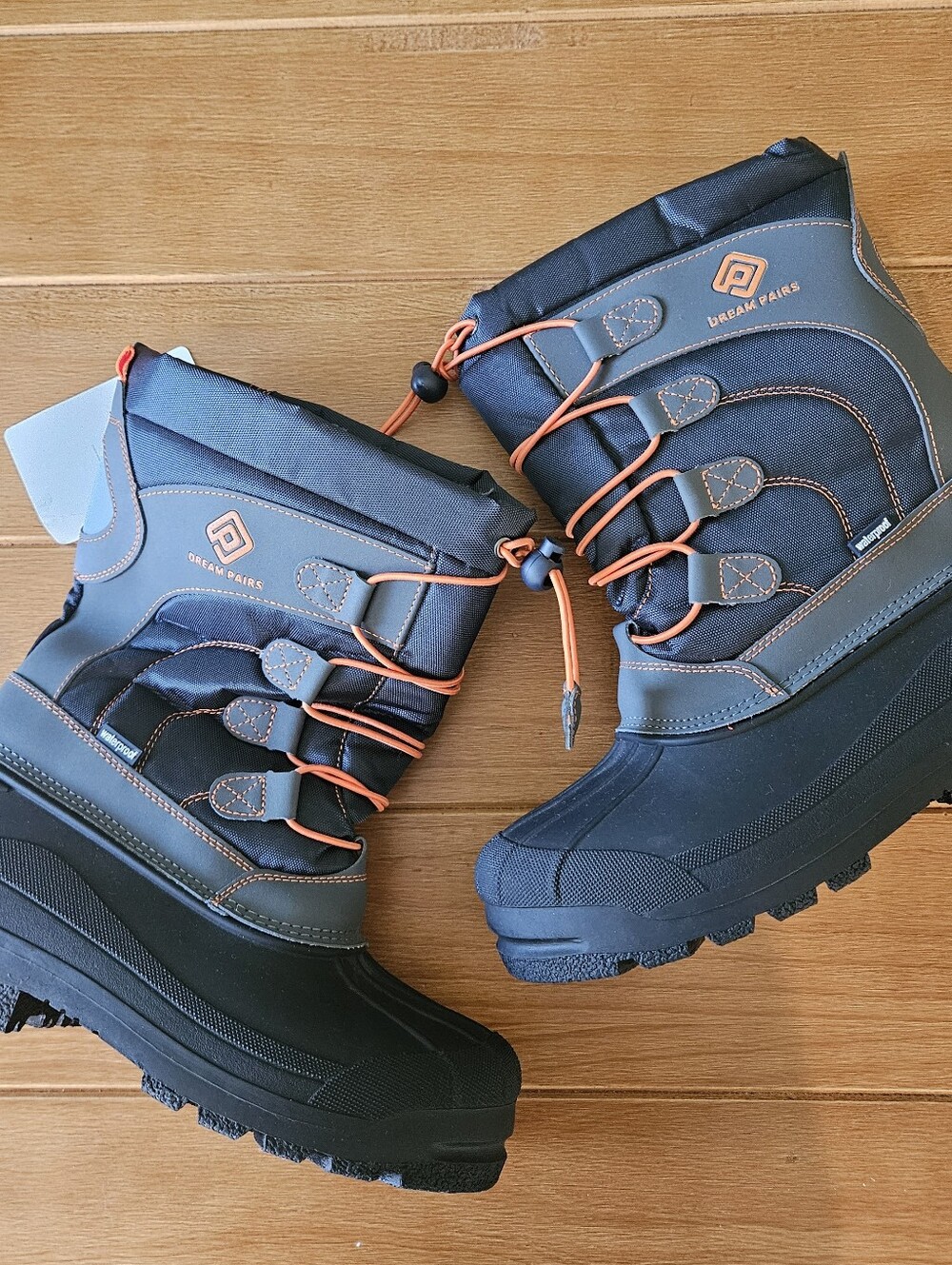 NWT Size 5 Womens Dream Pairs Snow Boots